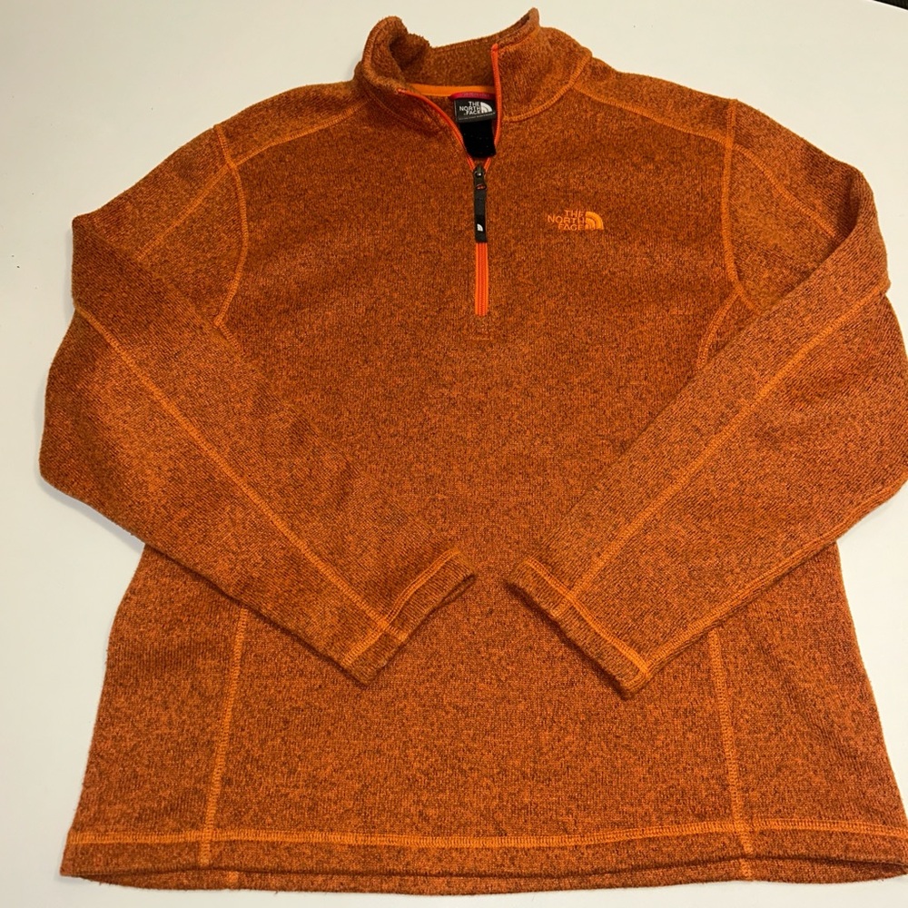 Men’s The North Face burnt orange quarter zip fleece  pullover size Med sweater